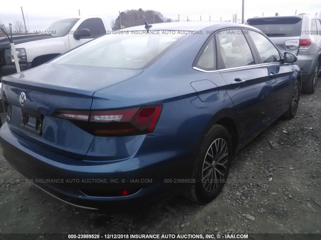 3VWC57BU2KM063590 - 2019 VOLKSWAGEN JETTA S/SE/R-LINE BLUE photo 4