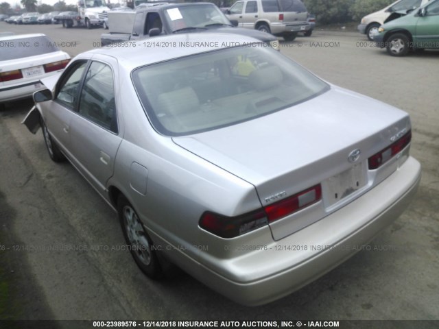 4T1BF22K6VU920261 - 1997 TOYOTA CAMRY CE/LE/XLE GOLD photo 3