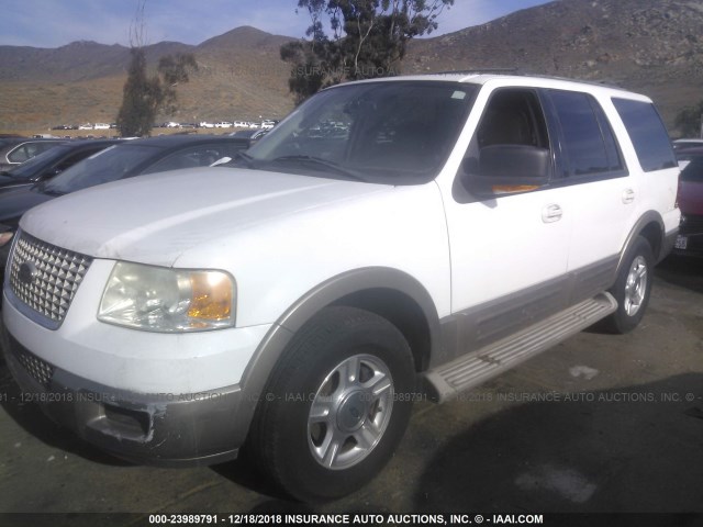 1FMPU17L04LB60680 - 2004 FORD EXPEDITION EDDIE BAUER WHITE photo 2