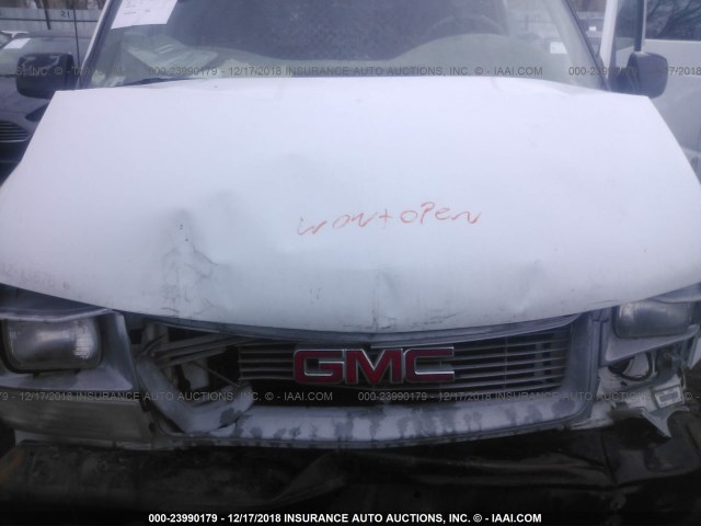 1GTDM19W21B502937 - 2001 GMC SAFARI XT WHITE photo 10