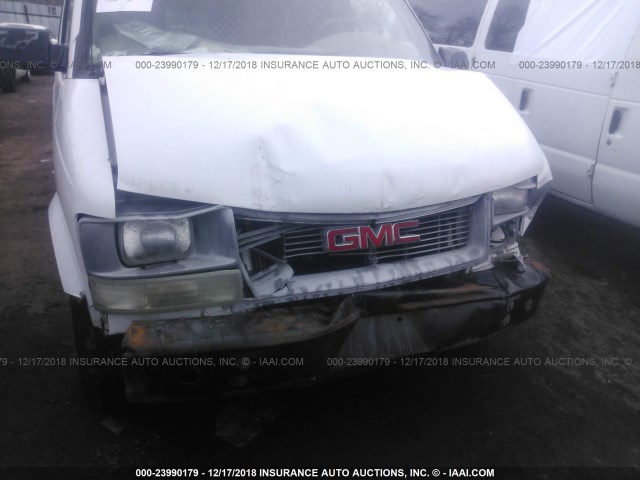 1GTDM19W21B502937 - 2001 GMC SAFARI XT WHITE photo 6