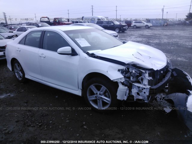 4T1BF1FKXEU785564 - 2014 TOYOTA CAMRY L/SE/LE/XLE 白色 照片 1