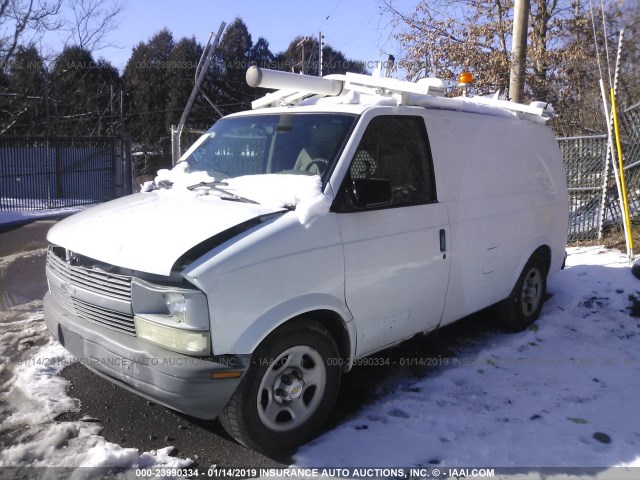 1GCDL19X84B126812 - 2004 CHEVROLET ASTRO WHITE photo 2