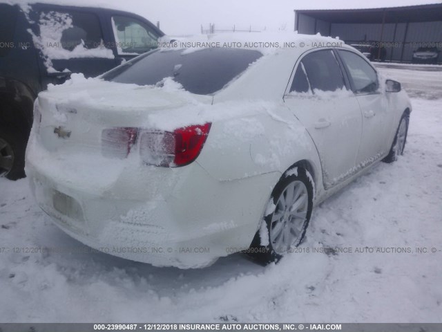 1G11D5SL9FF210284 - 2015 CHEVROLET MALIBU 2LT WHITE photo 4