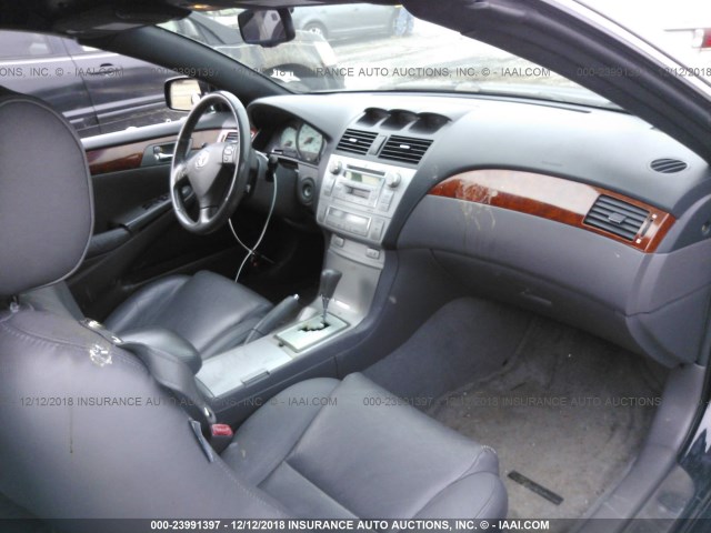 4T1FA38P26U106361 - 2006 TOYOTA CAMRY SOLARA SE/SLE შავი ფოტო 5