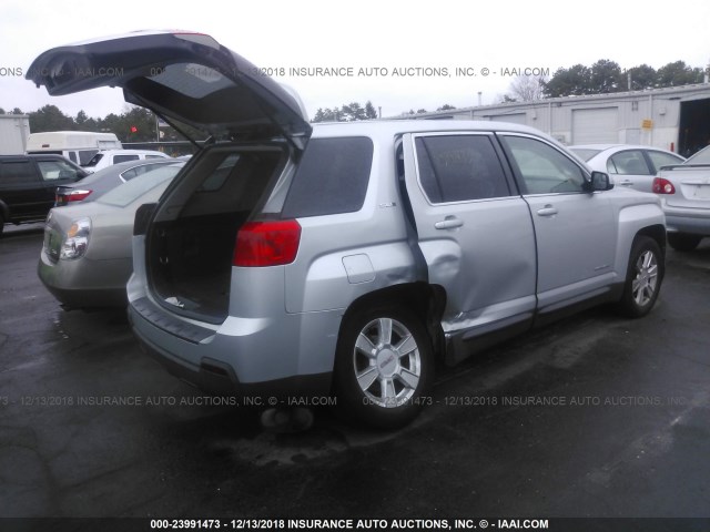 2GKALMEK6C6317360 - 2012 GMC TERRAIN SLE SILVER photo 4