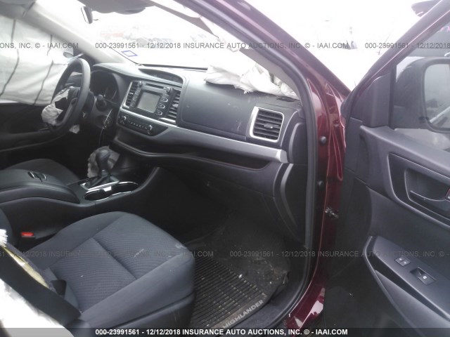 5TDZZRFH6JS247522 - 2018 TOYOTA HIGHLANDER LE/LE PLUS MAROON photo 5