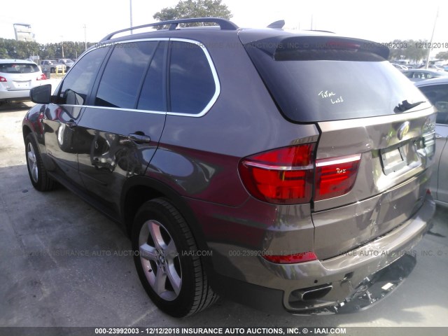 5UXZV8C59CL424700 - 2012 BMW X5 XDRIVE50I BROWN photo 3
