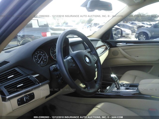 5UXZV8C59CL424700 - 2012 BMW X5 XDRIVE50I BROWN photo 5