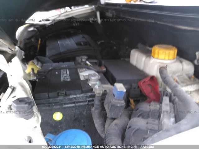 KL1TD5DE2AB125695 - 2010 CHEVROLET AVEO LS/LT WHITE photo 10