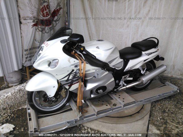 JS1GW71AX62103026 - 2006 SUZUKI GSX1300 R WHITE photo 2