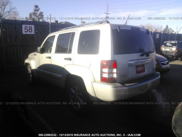 1J8GN58K28W212323 - 2008 JEEP LIBERTY LIMITED SILVER photo 3