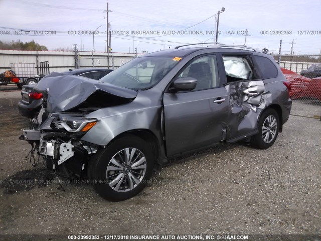 5N1DR2MN4JC626171 - 2018 NISSAN PATHFINDER S/SV/SL/PLATINUM GRAY photo 2