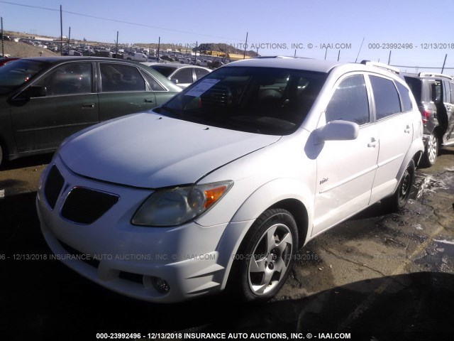 5Y2SL63845Z425602 - 2005 PONTIAC VIBE WHITE photo 2