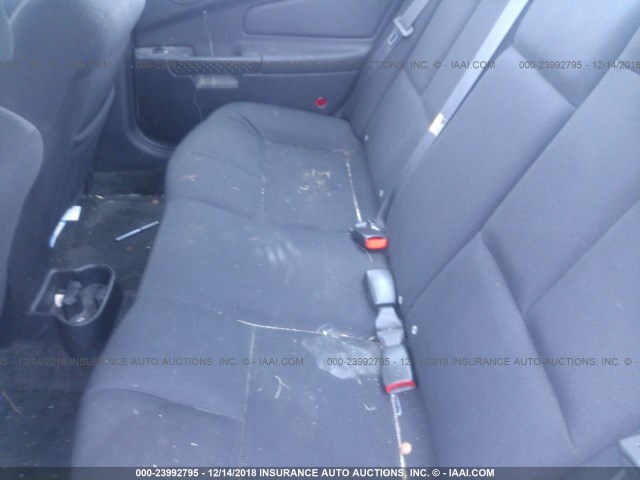 2G2WP552461165239 - 2006 PONTIAC GRAND PRIX SILVER photo 8