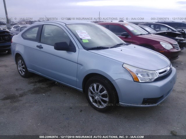 1FAHP32N38W124111 - 2008 FORD FOCUS S/SE BLUE photo 1