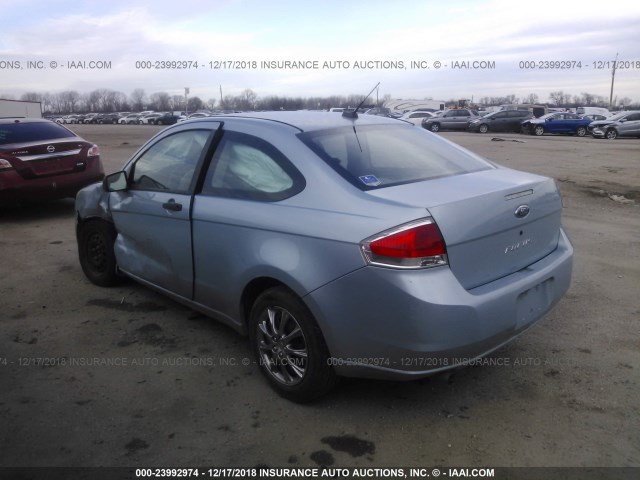 1FAHP32N38W124111 - 2008 FORD FOCUS S/SE BLUE photo 3