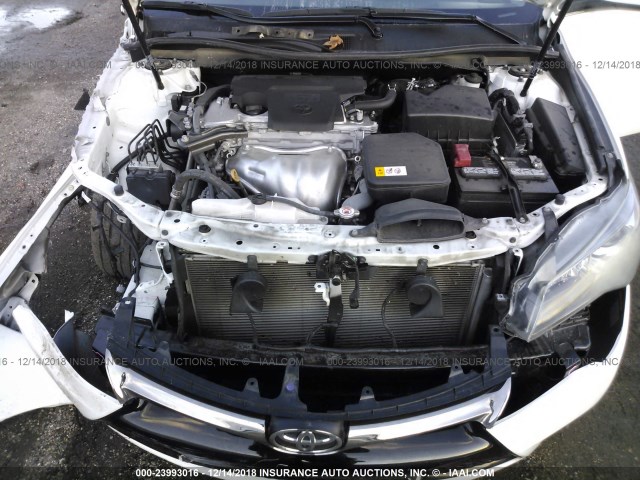 4T1BF1FK7HU306411 - 2017 TOYOTA CAMRY LE/XLE/SE/XSE WHITE photo 10
