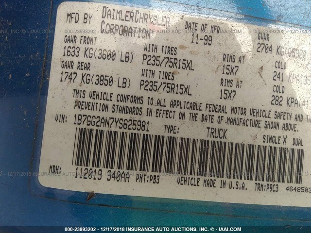 1B7GG2AN7YS625981 - 2000 DODGE DAKOTA QUAD BLUE photo 9