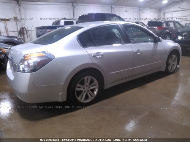 1N4BL2AP5BC133996 - 2011 NISSAN ALTIMA SR SILVER photo 4