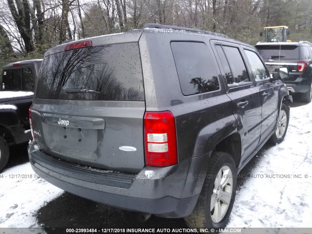 1C4NJRFB9GD712476 - 2016 JEEP PATRIOT LATITUDE GRAY photo 4