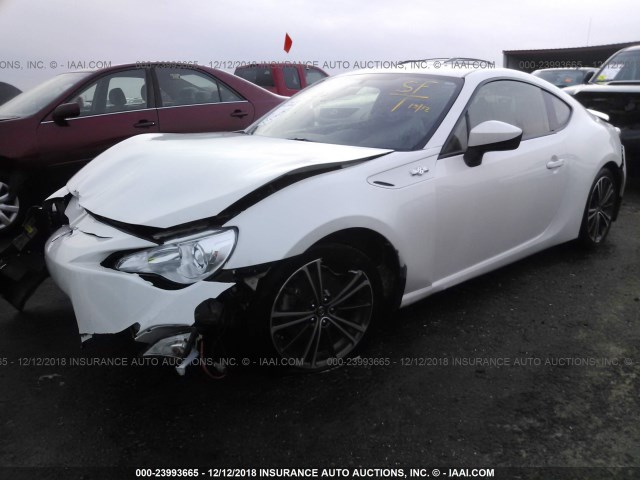 JF1ZNAA12E8701563 - 2014 TOYOTA SCION FR-S WHITE photo 2