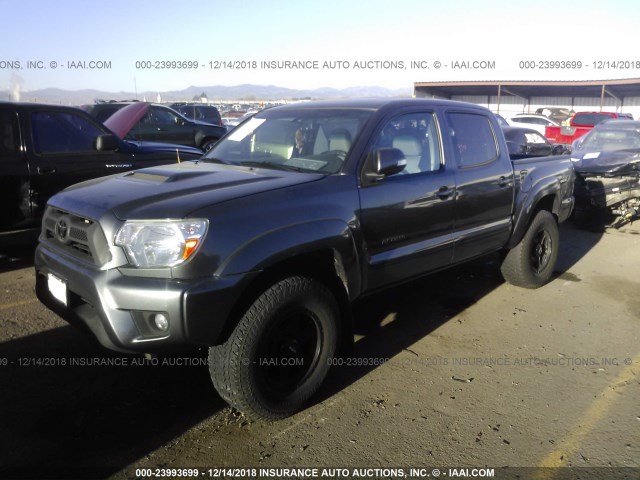 3TMLU4EN9DM133548 - 2013 TOYOTA TACOMA DOUBLE CAB GRAY photo 2