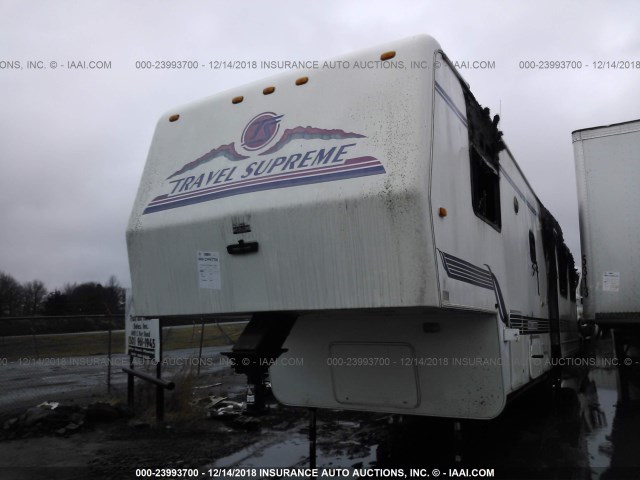 4TKFW3320T1002316 - 1996 TRAV CAMPER  WHITE photo 2