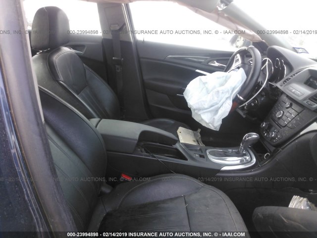 W04GN5EC7B1116576 - 2011 BUICK REGAL CXL BLUE photo 5