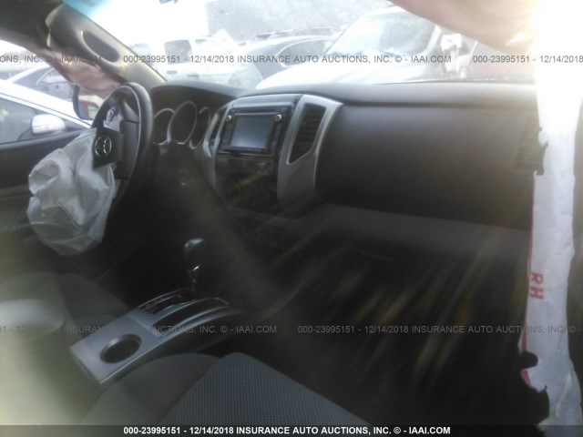 3TMJU4GN1FM182993 - 2015 TOYOTA TACOMA DOUBLE CAB PRERUNNER WHITE photo 5