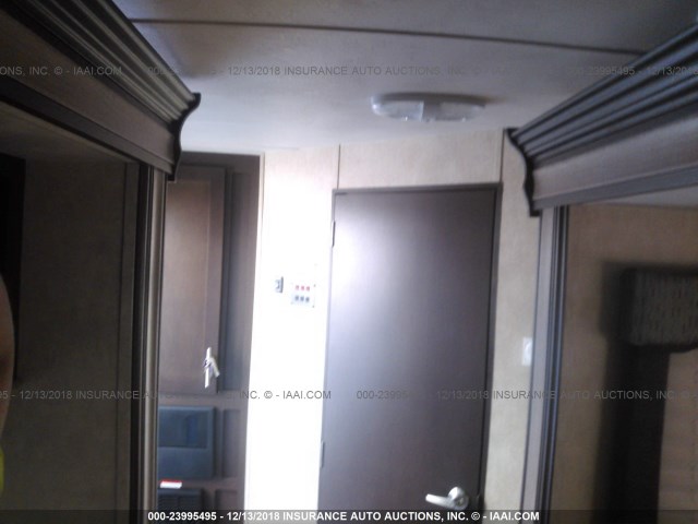 4X4TSJW23FC013798 - 2015 FOREST RIVER OTHER  WHITE photo 8