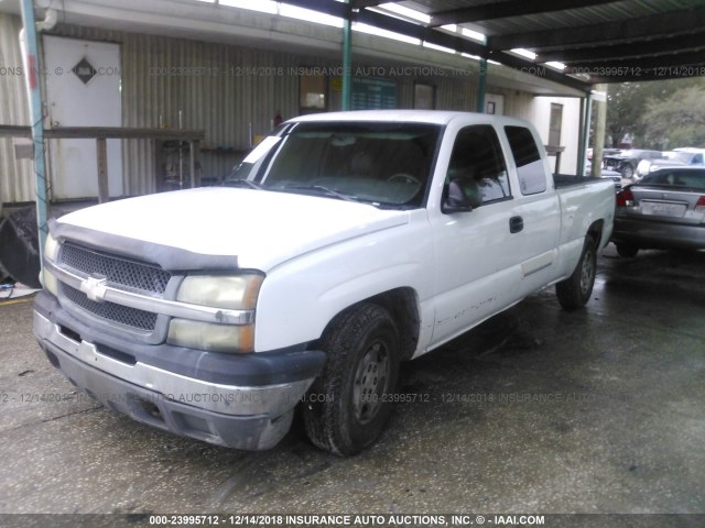 2GCEC19V341288057 - 2004 CHEVROLET SILVERADO C1500 WHITE photo 2