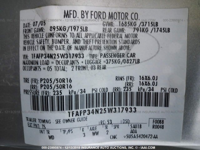 1FAFP34N25W317933 - 2005 FORD FOCUS ZX4 SILVER photo 9