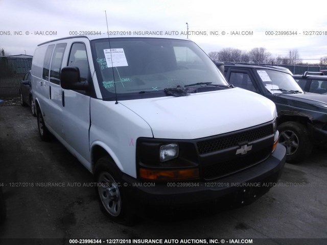 1GCFG15X491104077 - 2009 CHEVROLET EXPRESS G1500  WHITE photo 1