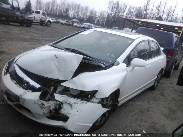 19XFA169X9E002538 - 2009 HONDA CIVIC EXL WHITE photo 2