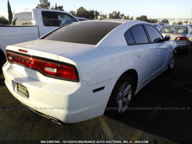 2C3CDXHG8CH187195 - 2012 DODGE CHARGER SXT WHITE photo 4