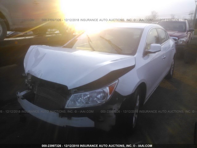 1G4GC5ER0DF275117 - 2013 BUICK LACROSSE WHITE photo 2