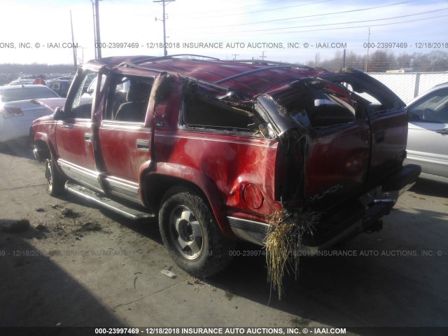 1GKEK13R3WJ719685 - 1998 GMC YUKON RED photo 3