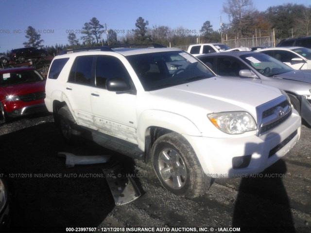 JTEZU14R168047442 - 2006 TOYOTA 4RUNNER SR5/SPORT WHITE photo 1