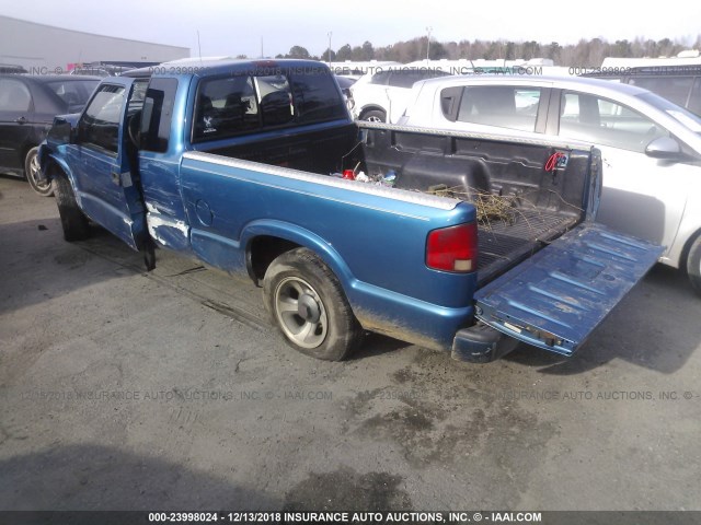 1GTCS19W818111659 - 2001 GMC SONOMA BLUE photo 3