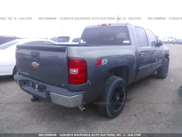 3GCPKSE36BG236464 - 2011 CHEVROLET SILVERADO K1500 LT GRAY photo 4