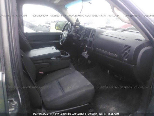 3GCPKSE36BG236464 - 2011 CHEVROLET SILVERADO K1500 LT GRAY photo 5