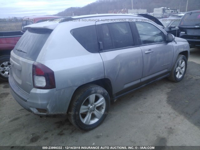 1C4NJDEB7HD104655 - 2017 JEEP COMPASS LATITUDE SILVER photo 4