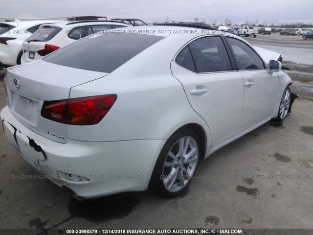 JTHBK262665000148 - 2006 LEXUS IS 250 WHITE photo 4