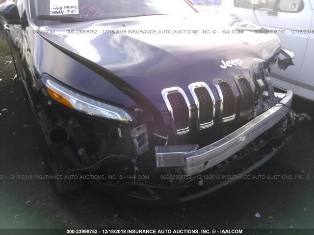 1C4PJMCS0GW245355 - 2016 JEEP CHEROKEE LATITUDE BLACK photo 6