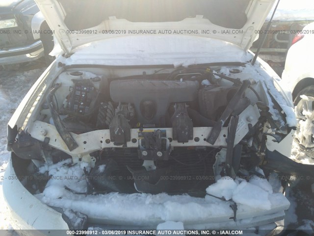 2G2WP552081174572 - 2008 PONTIAC GRAND PRIX WHITE photo 10