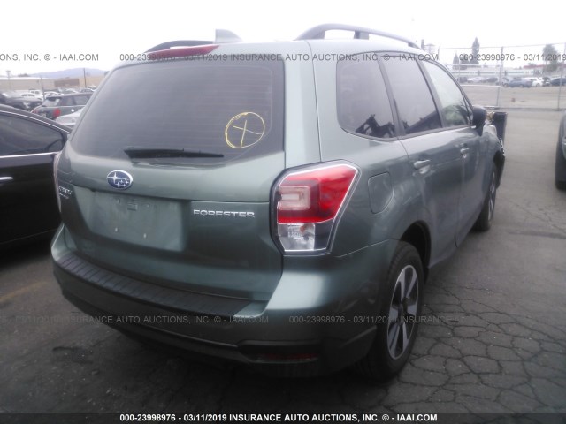 JF2SJABC6JH505659 - 2018 SUBARU FORESTER 2.5I GREEN photo 4