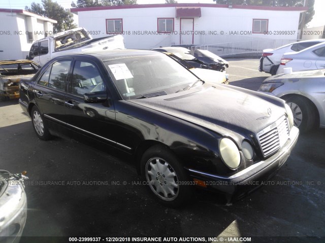 WDBJF65F9WA681134 - 1998 MERCEDES-BENZ E 320 BLACK photo 1