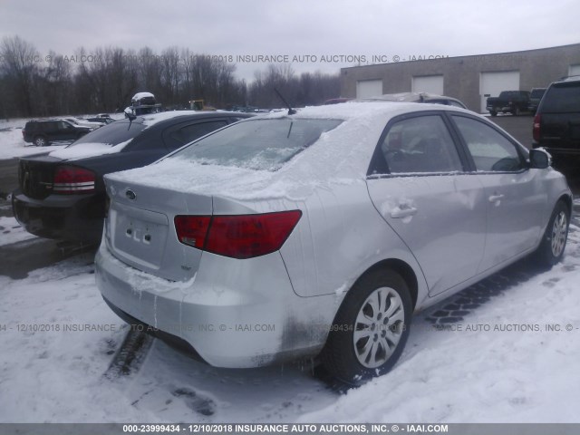 KNAFU4A23A5046591 - 2010 KIA FORTE EX SILVER photo 4