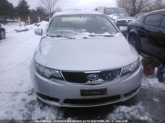 KNAFU4A23A5046591 - 2010 KIA FORTE EX SILVER photo 6